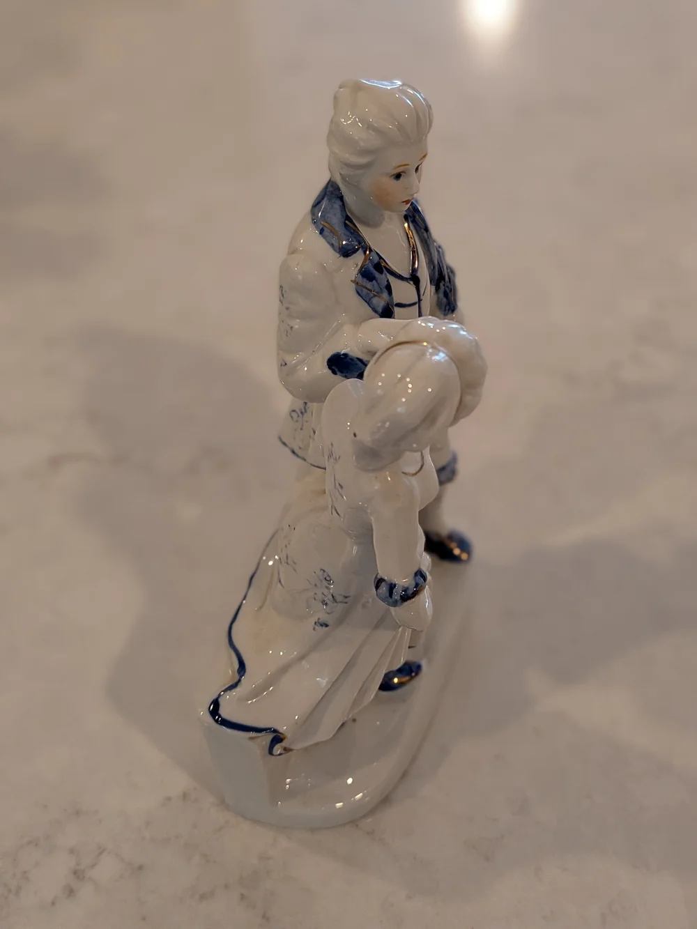 N/A porcelain figurine